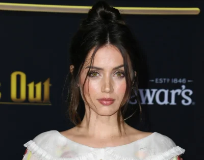 przecietnyzjadaczpizzy - @Hrabia_Vik: przecież to Ana de Armas