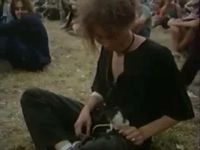 profumo - Jarocin 1990 - Maria Nefeli: "Boicie sie walczyc". Zajebisty film oddajacy ...