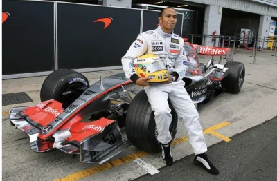 P.....z - 15 lat temu McLaren zdecydował się zatrudnić Hamiltona jako podstawowego ki...