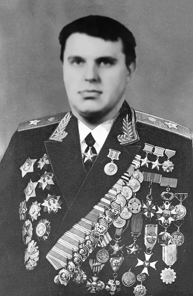 KorredY - Кристофер Kononliev heroiczny dowódca obrony Knurska
#kononowicz