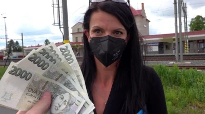 SnakeDoctor - W Czechach jest taki dobrobyt, że rozdają pieniądze na ulicy.