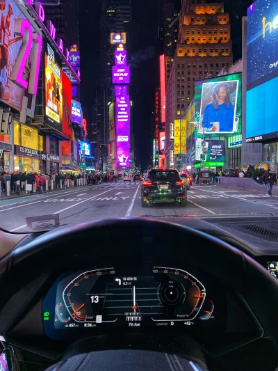 R2D2zSosnowca - Times Square #newyork +5C

#r2d2zwiedza #nightdrive #usa 

[więcej zd...