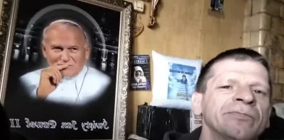 N.....s - Wojtyła patrzy i nie wierzy, że aż tak się w Polsce pozmieniało na lepsze i...