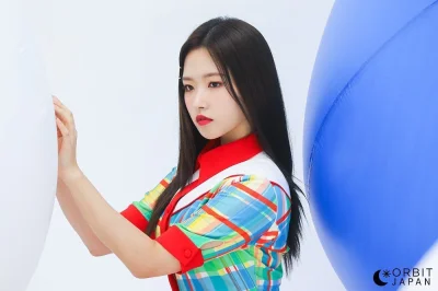 XKHYCCB2dX - #oliviahye #loona 
#koreanka