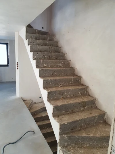 andrzejrybnik - @Lowca90 ile by kosztowały mniej więcej schody (okładziny drewniane n...