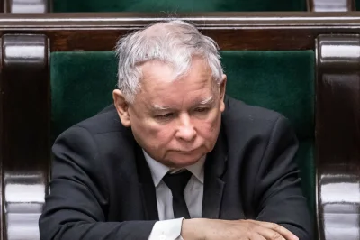 Nobody32 - Kaczyński swoim geniuszem i bystrym umysłem doszedł po 6 lat rządów do tak...