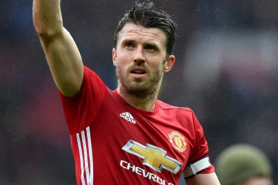 zlimer - NIEPOKONANY trener Manchesteru United - Michael Carrick 

Bilans: 2-1-0 ( ͡°...