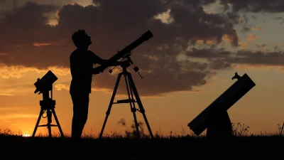 orkako - Przerąbane być astronomem wieczorem w kraju ogarniętym wojną. ( ͡° ʖ̯ ͡°)