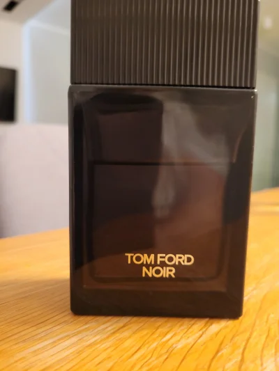 Siman - Sprzedam Tom Ford Noir edp. Zostało jakieś 3/5 -3/4 butelki. Zakup z notino. ...