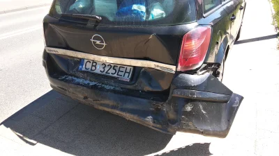 Gl1n4 - > Mi niedawno łepek uszkodził samochód i chciał się dogadać na 700 zł.

@kidi...