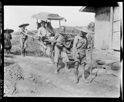 Hans_Kropson - Sidney Gamble podróżuje przez Chiny. Sichuan Sheng 1917
#historia