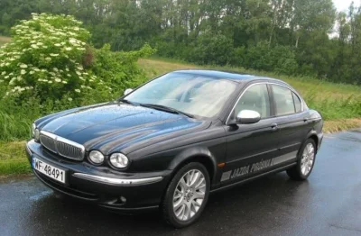 niochland - @kidi1: Oo, Rover 75, kiedyś mi się podobał bo przypominał mi Jaguara X t...