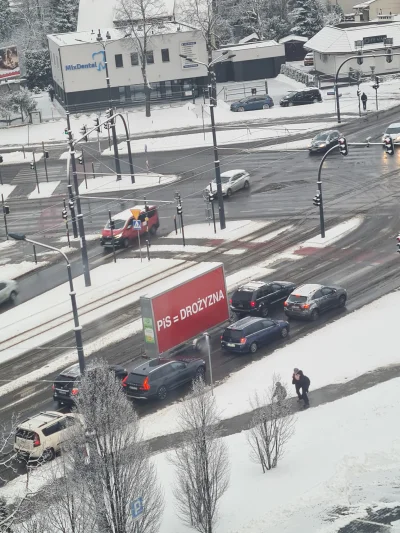 Bekazwas - @Vader-Poland: To jakaś zorganizowana akcja? W Łodzi też jeżdżą