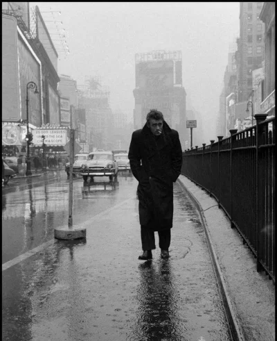 wfyokyga - James Dean, Times Square 1955.