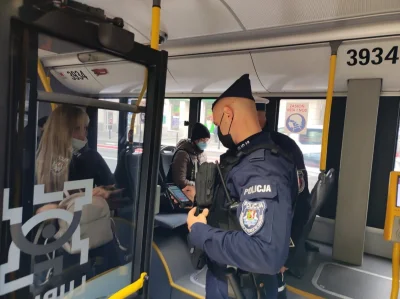 A.....3 - Policja nie ma na to czasu. Kontroluje galerie handlowe, autobusy, tramwaje...