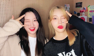 XKHYCCB2dX - #GoWon #JinSoul #loona 
#koreanka #gif