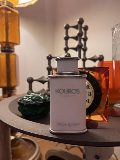 m-wjeczur - #perfumy #kouros 

Dobra, dojechał mój wintydżowy Kouros z 1994 roku. Fak...