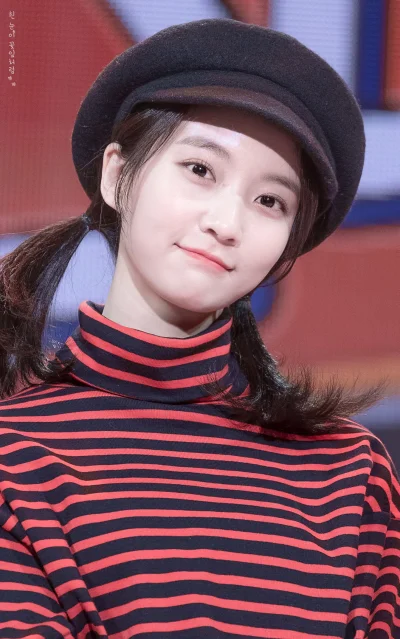 XKHYCCB2dX - #binnie #ohmygirl
#koreanka