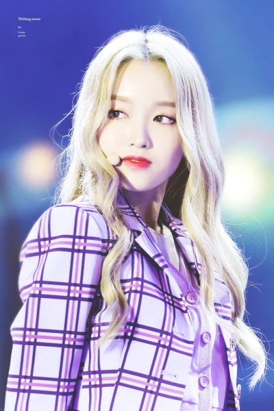 XKHYCCB2dX - #gowon #loona 
#koreanka