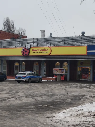 machobuzon - I od rana trzeba wstać i gnębić tych co po bułeczki poszli do biedry ᕙ(⇀...