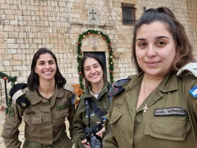 LazyInitializationException - Muzułmanka, Żydówka i Chrześcijanka, w armii izraelskie...