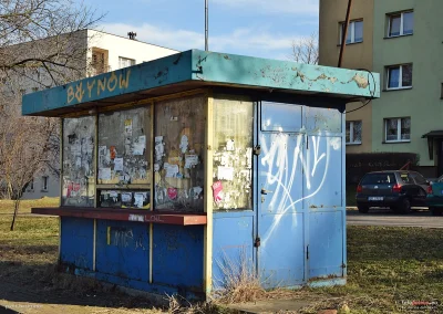 meloman - @Zdoomwars: ten kiosk "Ruchu" na twoim zdjęciu to w miarę zadbany jest, dla...