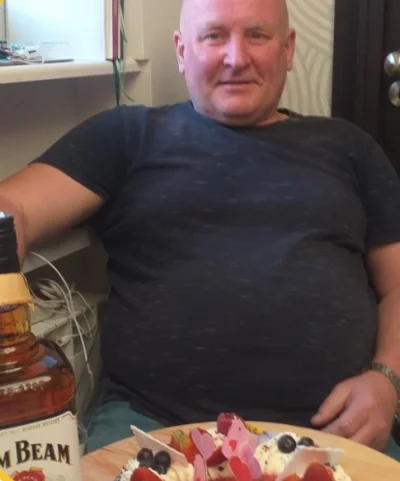 Mescuda - Jim Beam 0,7L wchodzi lekko, torcik na stole do popitki, niedługo loszki wp...