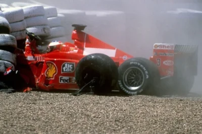 jaxonxst - Grand Prix Wielkiej Brytanii 1999. Wypadek kończy się złamaniem nogi i pau...