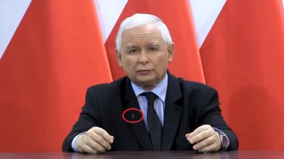 Woyteq - Ironią losu jest to, że pod płaszczem patriotyzmu, z flagą na ręku i symbole...