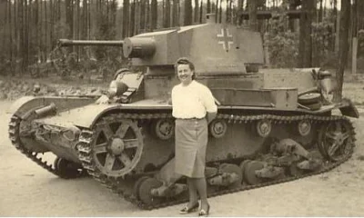 KYK_ - Zdobyty polski czołg 7TP w malowaniu Wehrmachtu.
#ciekawostki #gruparatowania...