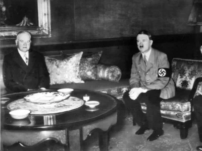 myrmekochoria - Herbert Hoover na spotkaniu z Adolfem Hitlerem, 1938.

#starszezwoj...