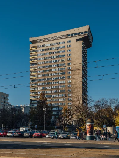 Patrisovic - młotek, warszawa, 1976. 
architekt: jan bogusławski, bohdan gniewiewski....