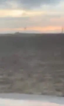 Trismus - Kazachowie na SUV-ach blokują konwój wojskowy na stepie
Mad Max
#kazachst...