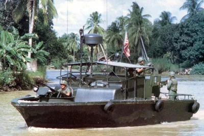 j4rzyn - Tak wygląda łódź patrolowa.