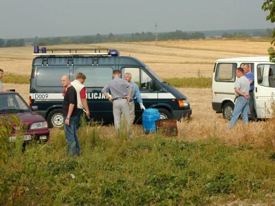 myrmekochoria - Zbrodnia w Czerniejowie w 2003 roku wpisywała się niezbyt piękny tren...