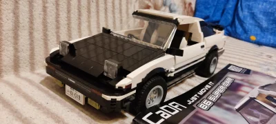 zeroR3 - Kultowy AE86. Co prawda nie jest to Lego, tylko CaDa, ale zestaw bardzo fajn...