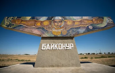 myrmekochoria - Kosmiczny mural w Kazachstanie, fotografia wykonana w 2013. Daty mura...