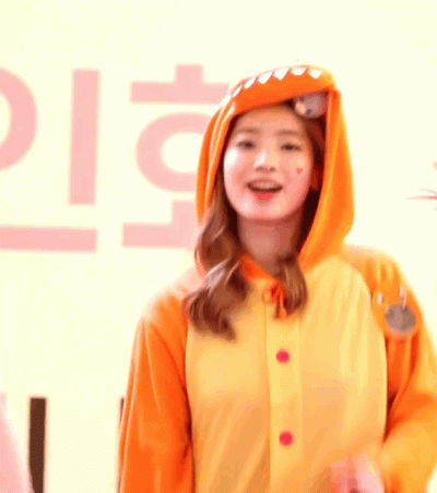 e.....u - #dahyun #twice 

#koreanka