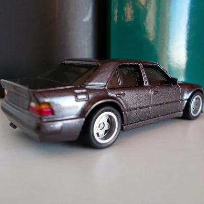 michal2608 - Mercedes Benz W124 500 E Hot wheels
Kolor: 481 bornit metallic

#modelar...