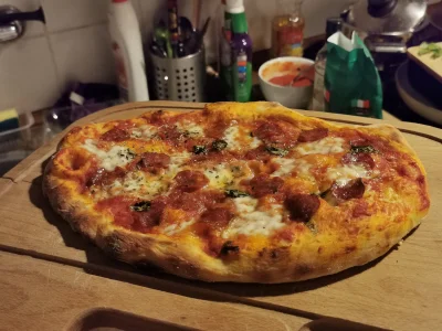 snajp511 - A też się pochwalę, pizza to życie pizza rozumie

#pizza #gotujzwykopem #f...
