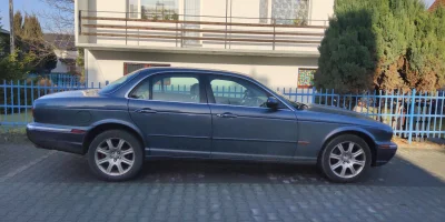 Qubn - #pytanie #motoryzacja #jaguar
Jest w tym kraju jakiś spec od tegoż gówna? Tył ...