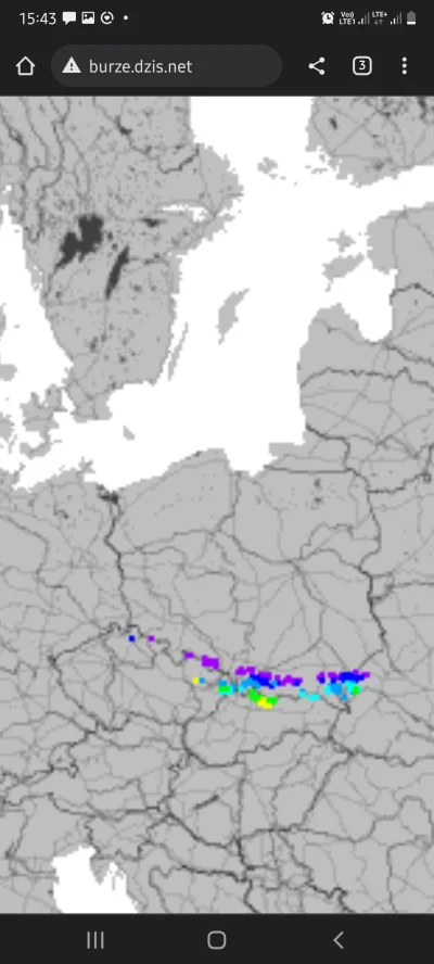 P3tro - #burza #polskilad 
Ale jaja burza wygasa dokładnie na południowej granicy pol...