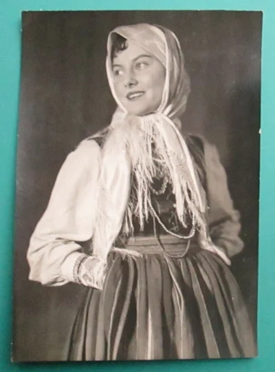 IbraKa - Wizerunek kobiety z banknotu 2 złote emisji z roku 1940/41. Źródło ebay
Pon...