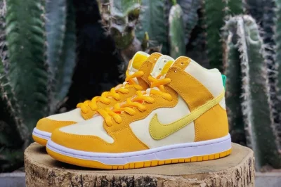 Kruszyn99 - W sieci pojawiły się zdjęcia Nike Dunk High „Pineapple”.

Ananaski skła...
