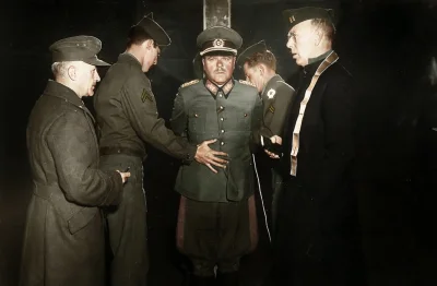 KanuszMorwinJikke - Chwilę przed egzekucją. Rano 1. grudnia 1945 roku. Niemiecki gene...