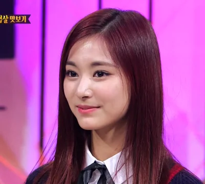 XKHYCCB2dX - #tzuyu #twice 
#tajwanka #gif 
SPOILER