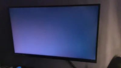 radziuxd - Mirki mam problem, co jakiś czas monitor przy wyłączonym komputerze zapala...