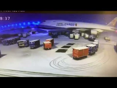 mck14 - Chiński Boeing 747 cargo, robi rozpierdziel w Chicago. Zerknijcie jak pięknie...