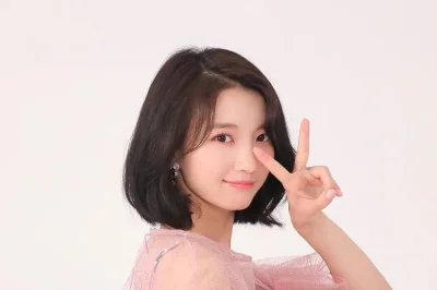 XKHYCCB2dX - #binnie #ohmygirl
#koreanka