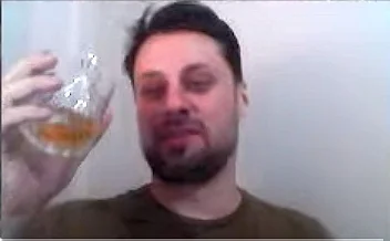 WulkanizatorOponMozgowych - Oho, Oregano nagrał film i tłumaczy się ze swojego picia....